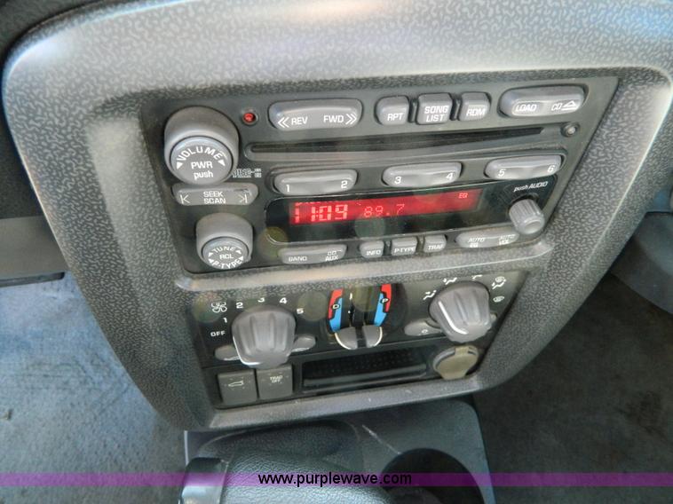 image for item AZ9017 2004 Pontiac Aztek SUV