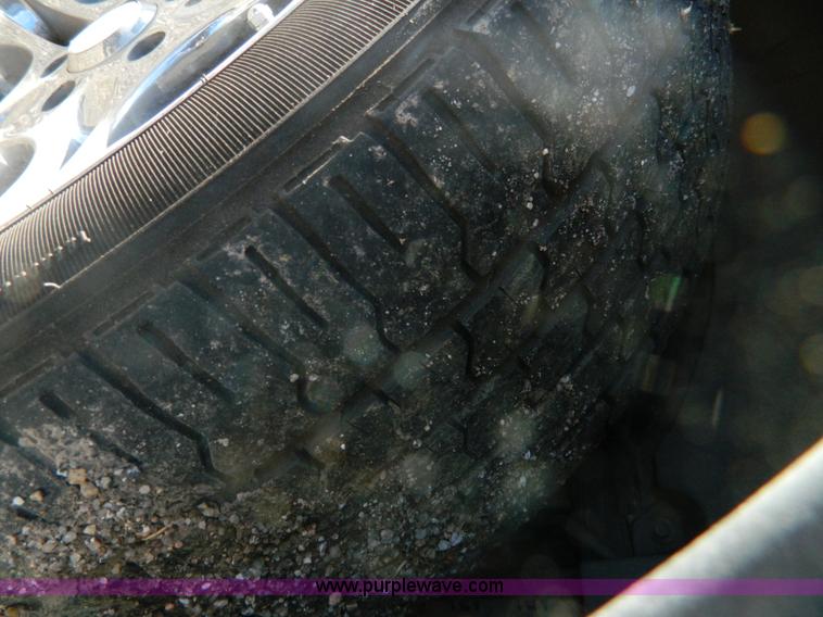 image for item AZ9018 2002 BMW X5 4.4i SUV