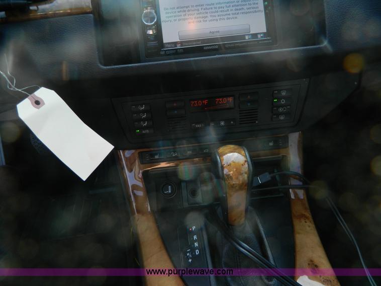 image for item AZ9018 2002 BMW X5 4.4i SUV