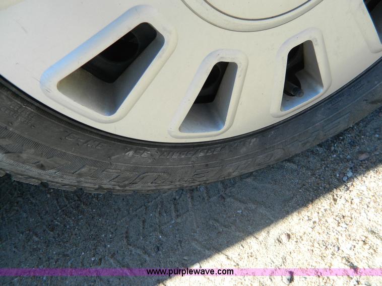 image for item D6048 2007 Ford Crown Victoria Police Interceptor