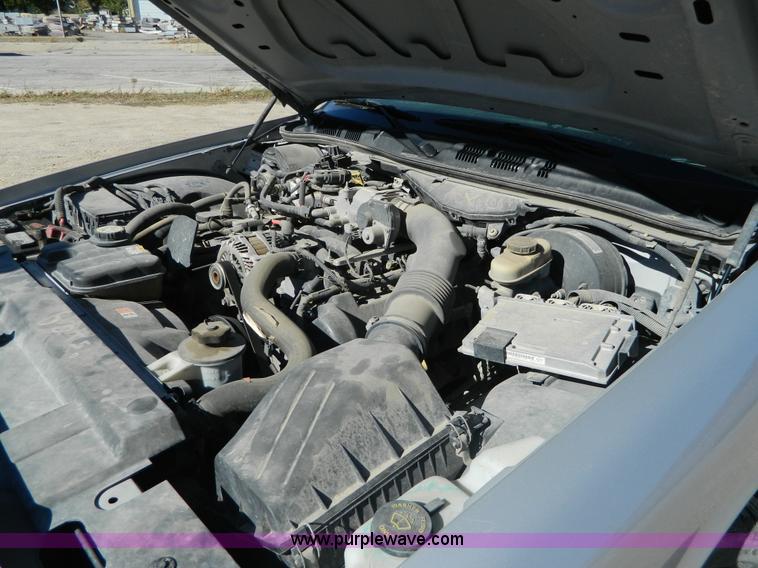 image for item D6048 2007 Ford Crown Victoria Police Interceptor
