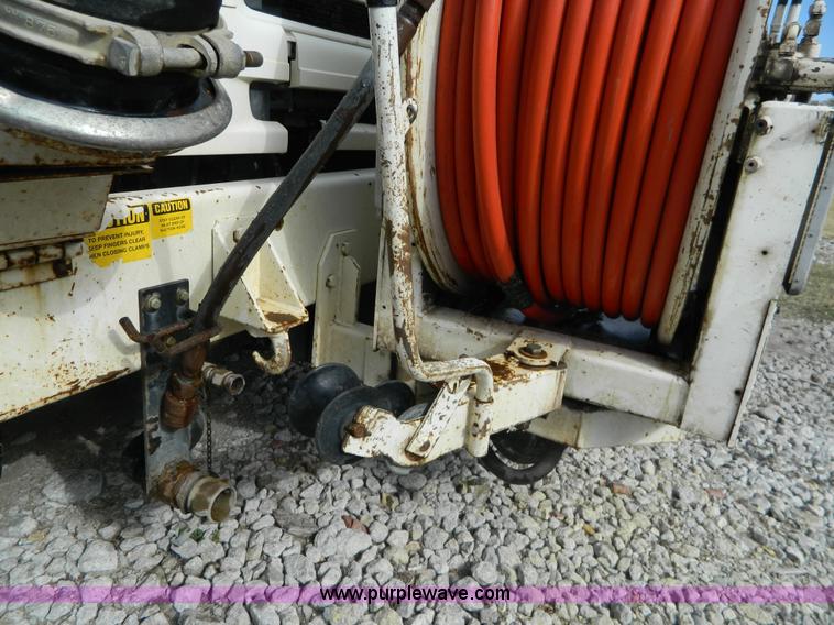 image for item D6068 1997 Ford L8501 Louisville 101 sewer cleaning truck