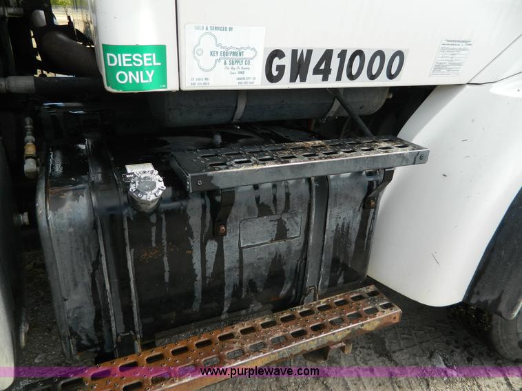 image for item D6068 1997 Ford L8501 Louisville 101 sewer cleaning truck