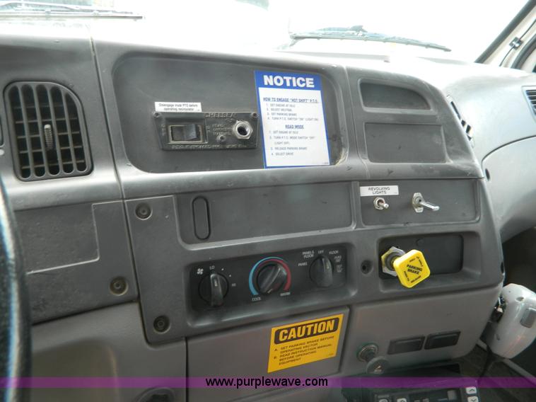 image for item D6068 1997 Ford L8501 Louisville 101 sewer cleaning truck