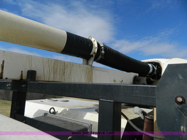 image for item D6068 1997 Ford L8501 Louisville 101 sewer cleaning truck