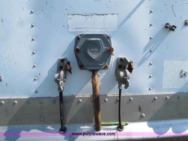 image for item E4558 1988 Dorsey tandem axle dry van trailer