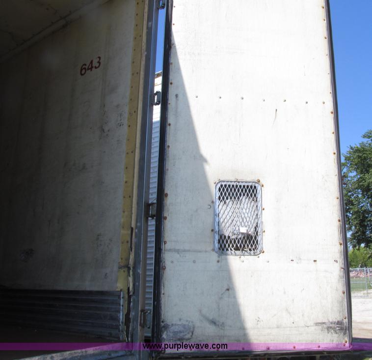 image for item E4558 1988 Dorsey tandem axle dry van trailer