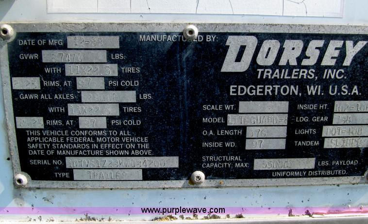 image for item E4558 1988 Dorsey tandem axle dry van trailer