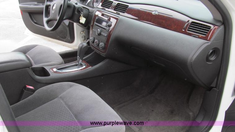 image for item G2172 2007 Chevrolet Impala LS