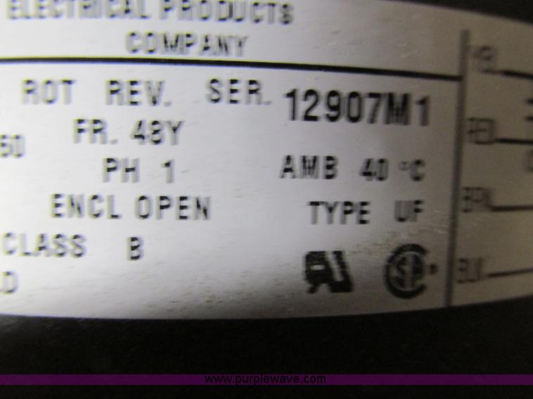 image for item G9385 12' x 14' insulated garage door