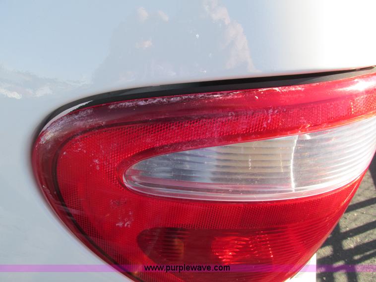 image for item G9398 2003 Chrysler Town & Country LX van