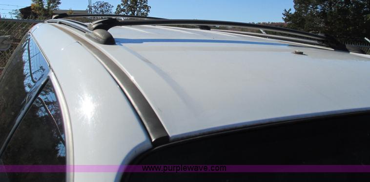 image for item G9398 2003 Chrysler Town & Country LX van