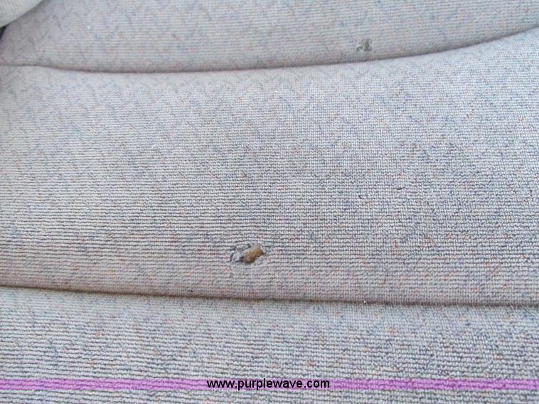 image for item G9398 2003 Chrysler Town & Country LX van