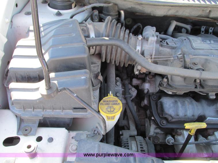 image for item G9398 2003 Chrysler Town & Country LX van