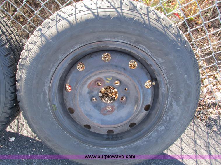 image for item G9398 2003 Chrysler Town & Country LX van