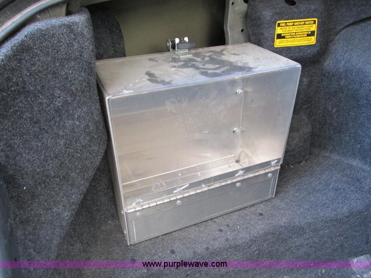 image for item G9401 2008 Ford Crown Victoria Police Interceptor