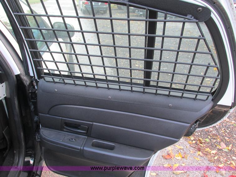image for item G9401 2008 Ford Crown Victoria Police Interceptor