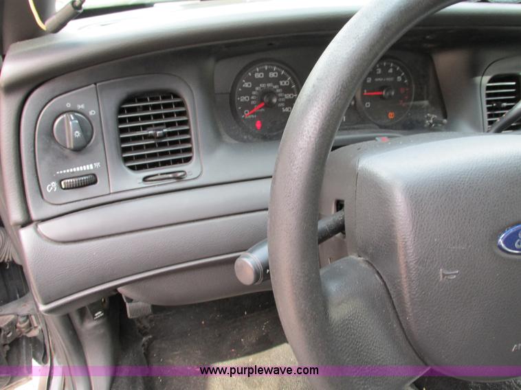 image for item G9402 2008 Ford Crown Victoria Police Interceptor