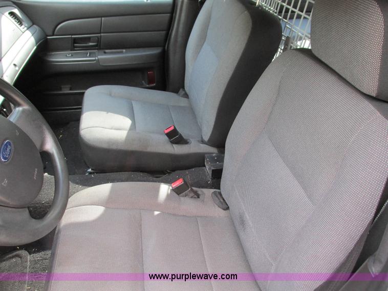 image for item G9402 2008 Ford Crown Victoria Police Interceptor