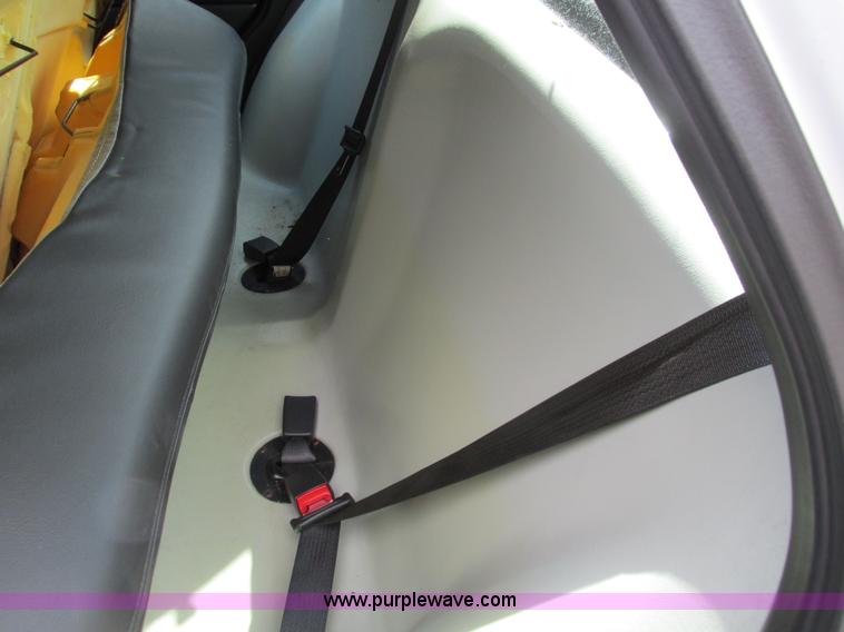 image for item G9402 2008 Ford Crown Victoria Police Interceptor