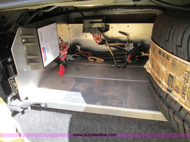 image for item G9402 2008 Ford Crown Victoria Police Interceptor