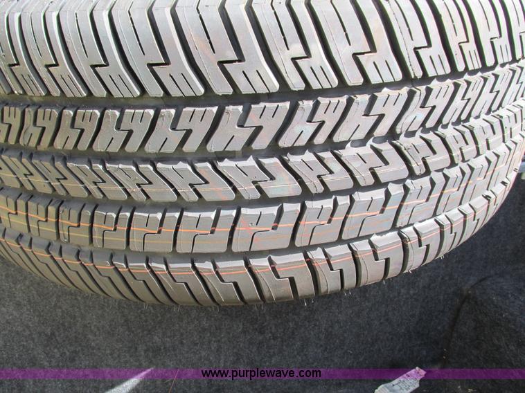 image for item G9402 2008 Ford Crown Victoria Police Interceptor