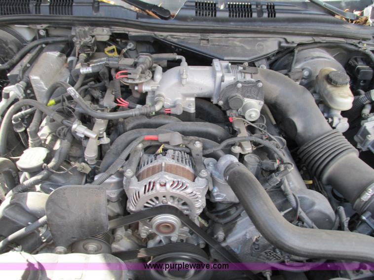 image for item G9402 2008 Ford Crown Victoria Police Interceptor