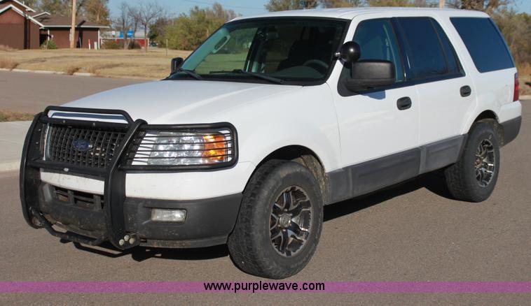 image for item H7307 2005 Ford Expedition XLT SUV