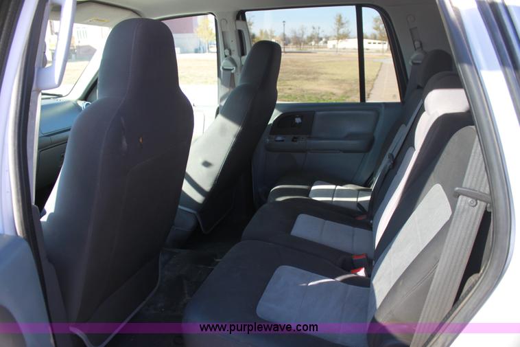 image for item H7307 2005 Ford Expedition XLT SUV