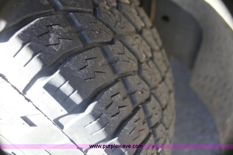 image for item H7307 2005 Ford Expedition XLT SUV