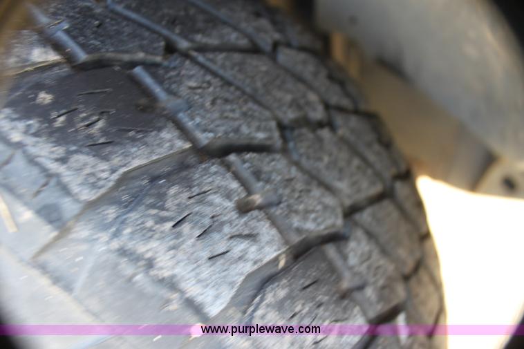 image for item H7307 2005 Ford Expedition XLT SUV