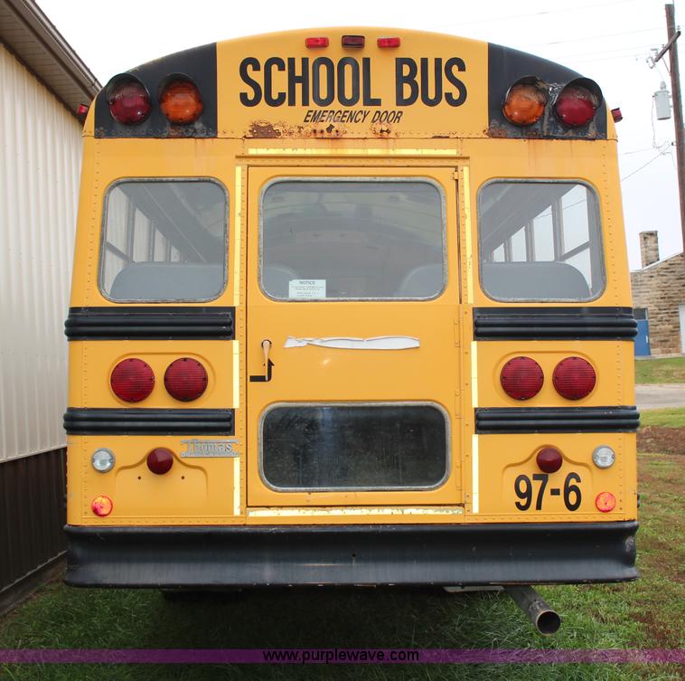 image for item H7964 1997 International 3800 school bus