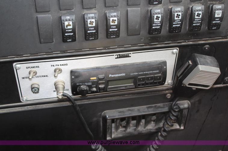 image for item H7964 1997 International 3800 school bus