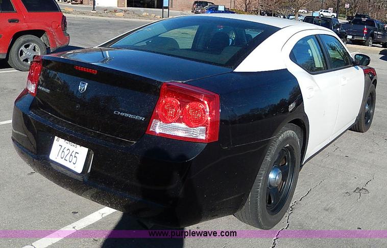 image for item H9533 2010 Dodge Charger