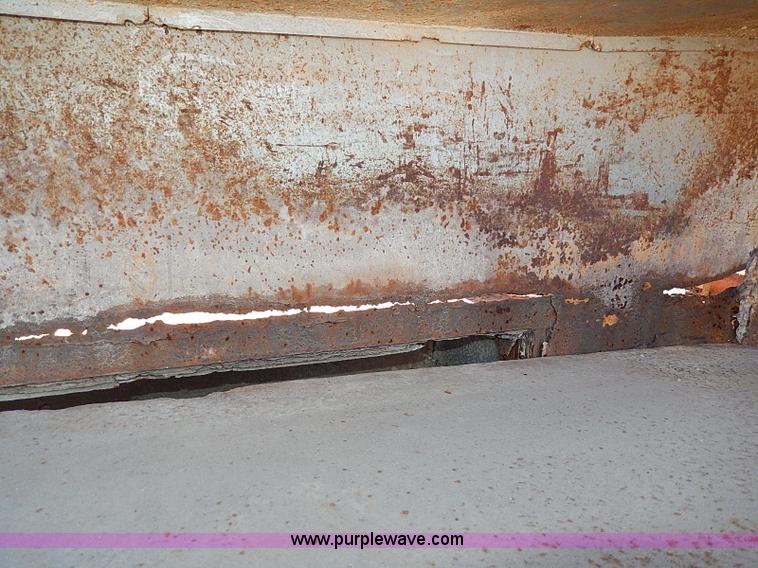 image for item H9534 1986 Ford F600G bucket truck