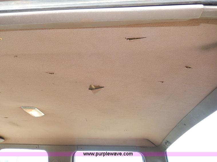 image for item H9535 1993 Ford F350 XL Crew Cab pickup truck