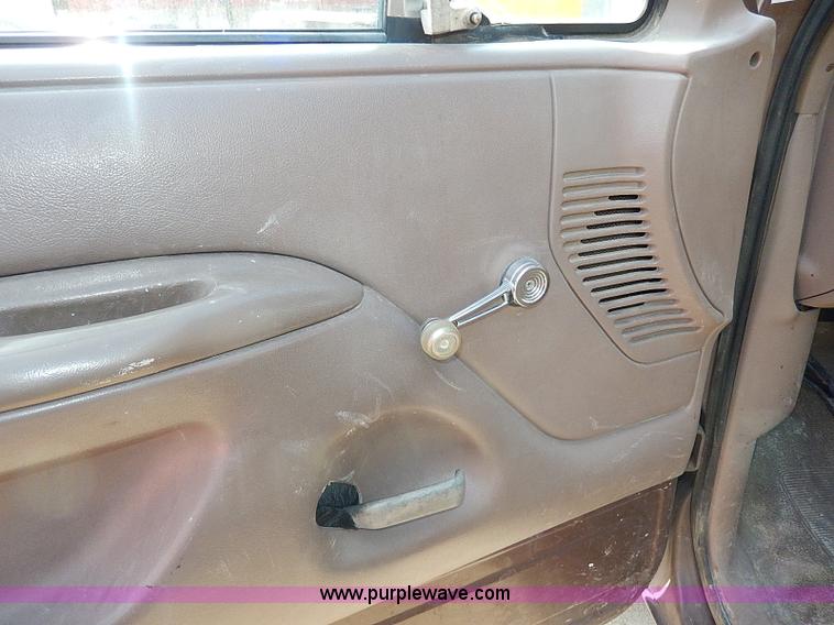 image for item H9535 1993 Ford F350 XL Crew Cab pickup truck