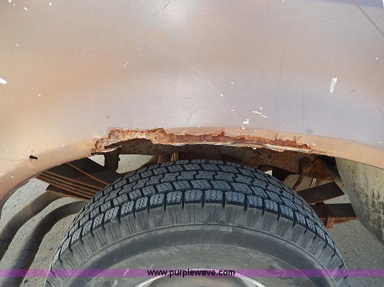 image for item H9535 1993 Ford F350 XL Crew Cab pickup truck