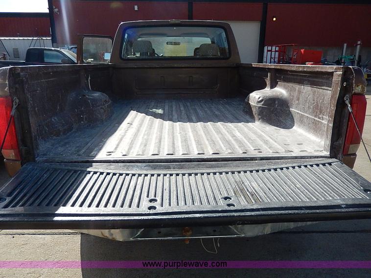 image for item H9535 1993 Ford F350 XL Crew Cab pickup truck