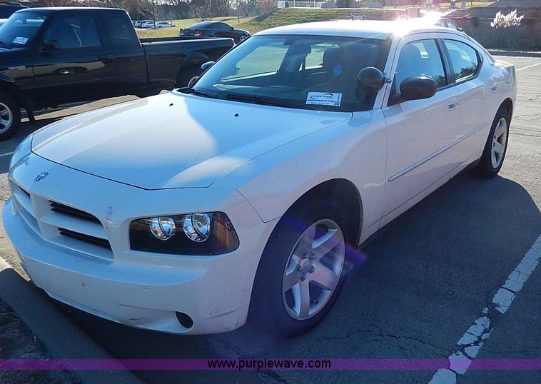 image for item H9543 2009 Dodge Charger SE