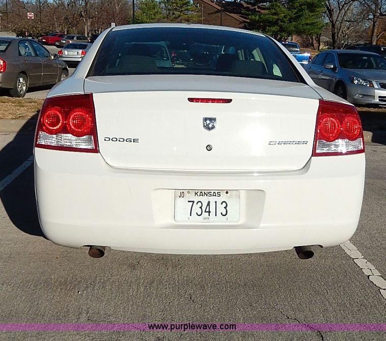 image for item H9543 2009 Dodge Charger SE