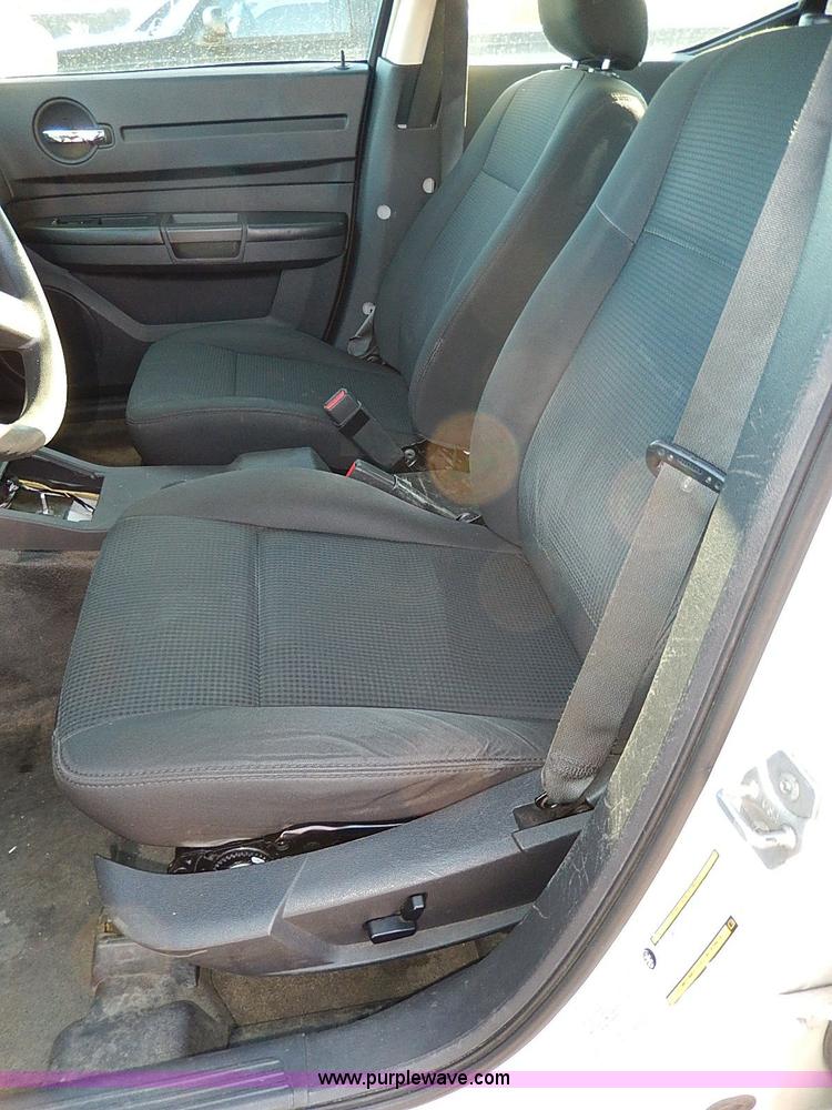 image for item H9543 2009 Dodge Charger SE