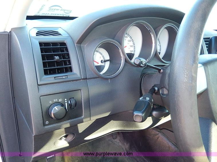 image for item H9543 2009 Dodge Charger SE