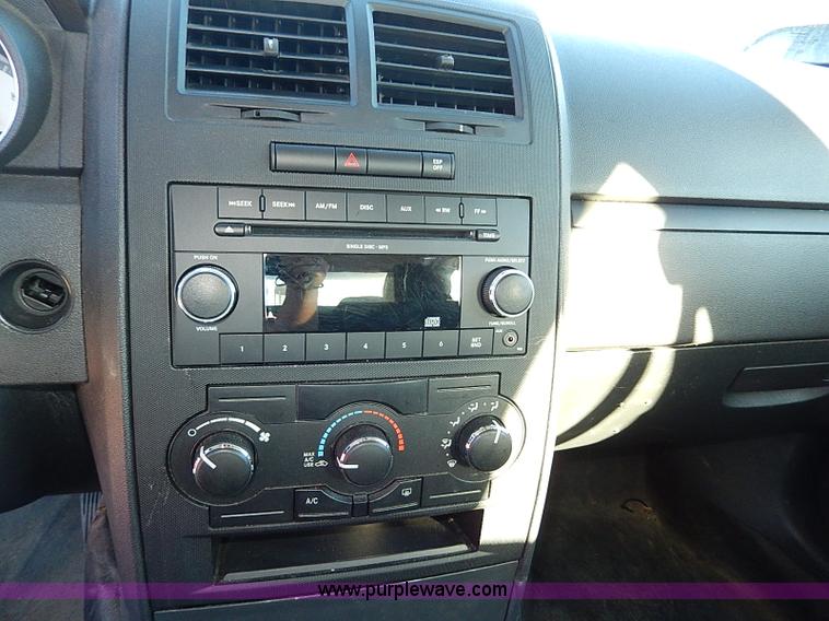 image for item H9543 2009 Dodge Charger SE