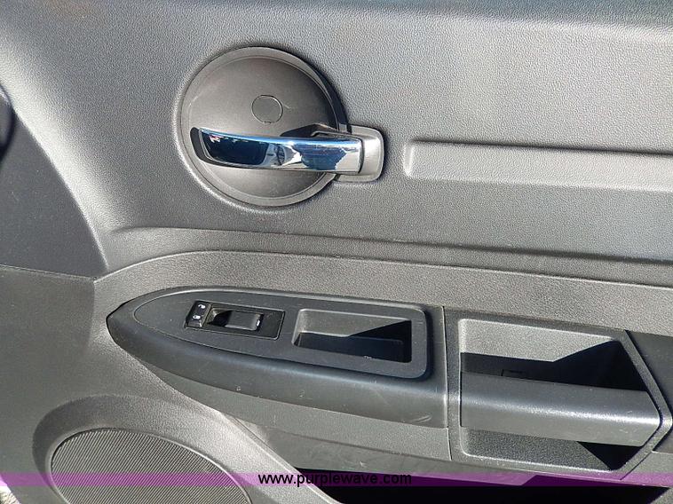 image for item H9543 2009 Dodge Charger SE