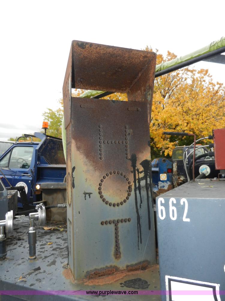 image for item H9573 1999 Cimline 105DMA tar melter/applicator