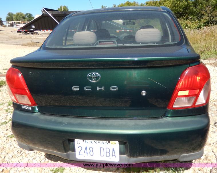 image for item H9712 2001 Toyota Echo
