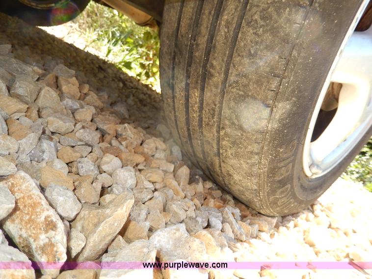 image for item H9712 2001 Toyota Echo