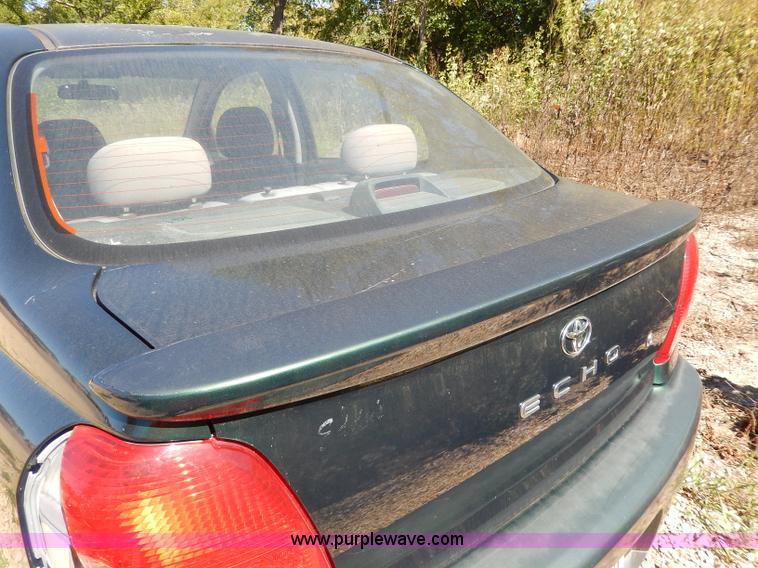 image for item H9712 2001 Toyota Echo