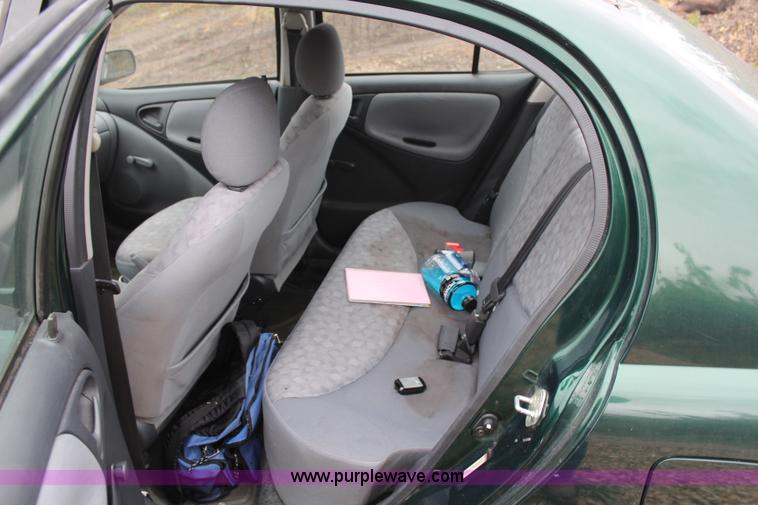 image for item H9712 2001 Toyota Echo